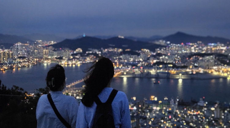 부산 영도구, 야경과 스토리로 걷는 특별한 밤 여행 ‘봉래산:步(봉래산보)’ 운영