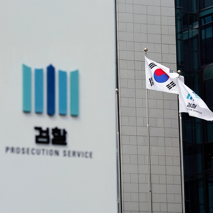 불법주차 피하려 차도로…하루 만에 부모 잃은 가족의 눈물