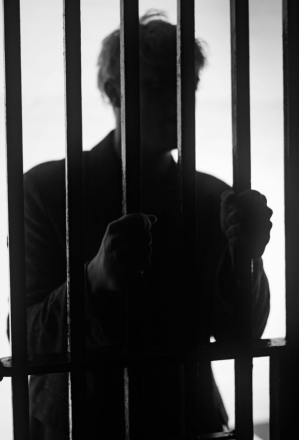 옥중서 피해자에 편지 32차례 보낸 스토킹범 실형…징역 10개월 선고